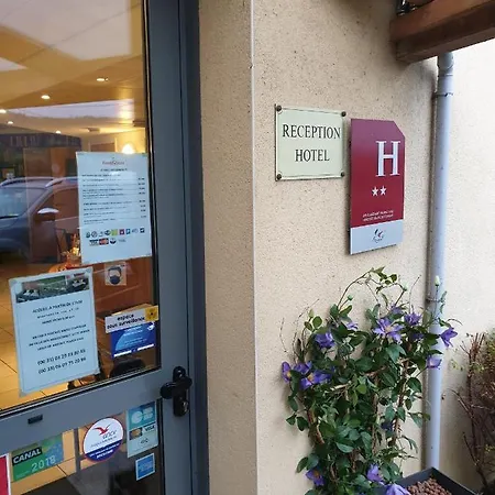 Fasthôtel Le Râle Des Genêts Hotel