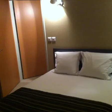 Fasthôtel Le Râle Des Genêts Hotel