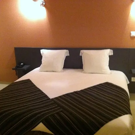 Hotel Fasthôtel Le Râle Des Genêts