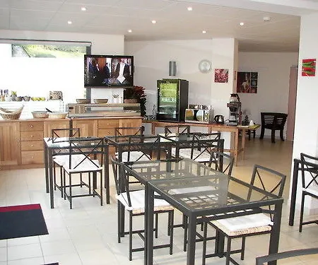 Hotel Fasthôtel Le Râle Des Genêts