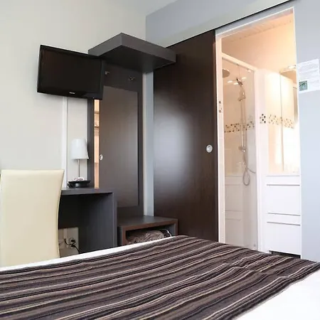 Fasthôtel Le Râle Des Genêts