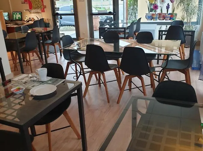 Hotel Fasthotel Le Rale Des Genets - Un Fh Collection 2*