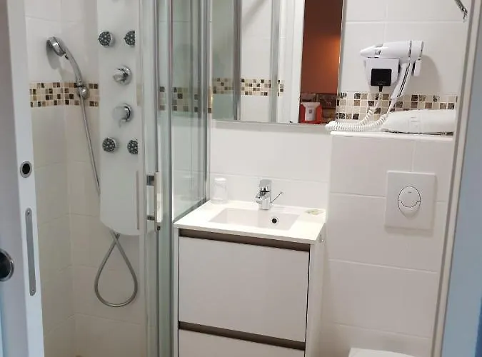 Fasthotel Le Rale Des Genets - Un Fh Collection Hotel