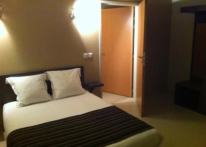 Hotel Fasthotel Le Rale Des Genets - Un Fh Collection