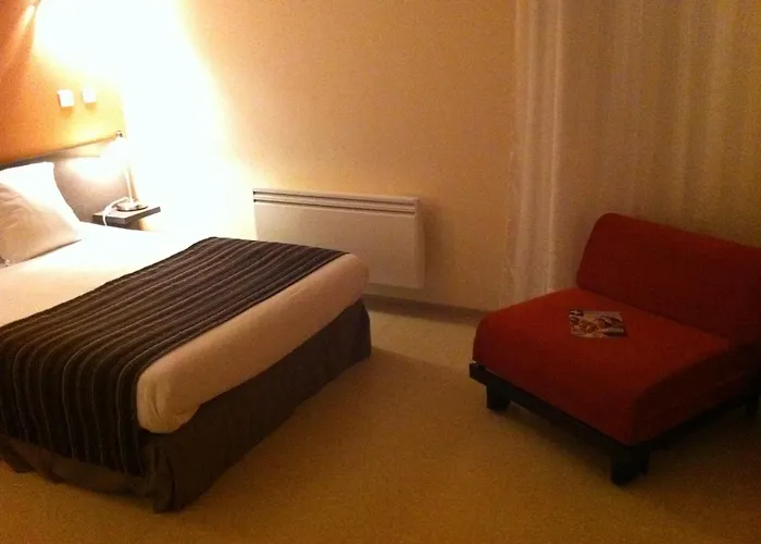 Hotel Fasthotel Le Rale Des Genets - Un Fh Collection 2*