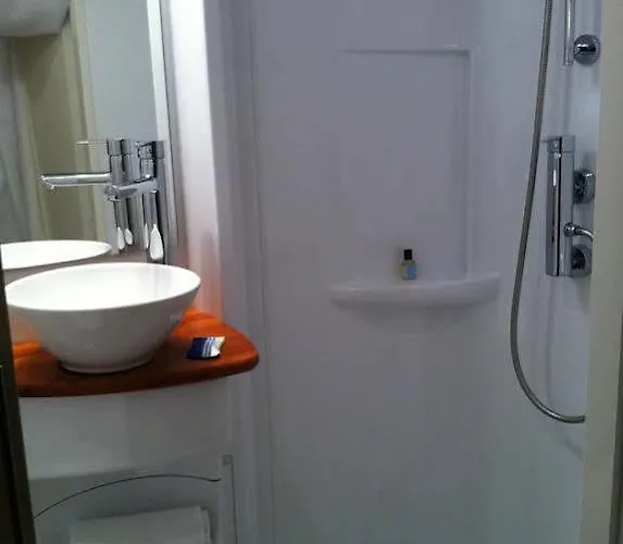 Fasthotel Le Rale Des Genets - Un Fh Collection 2*